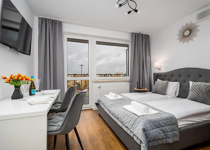 Pileckiego 3* Warschau