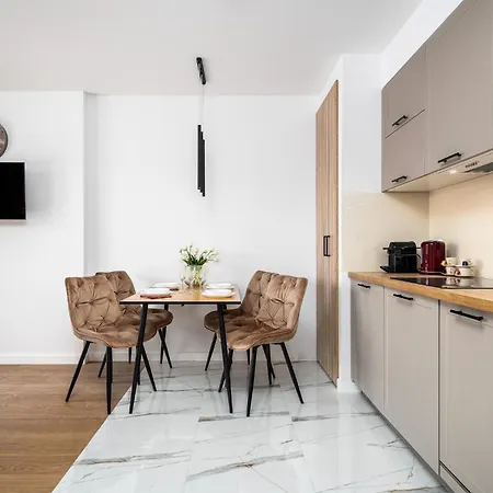 公寓式酒店 Pileckiego 3*