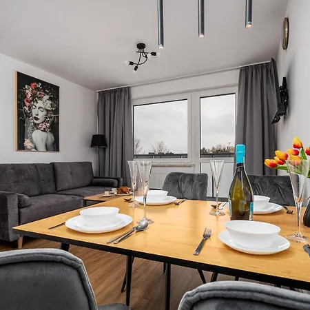 Pileckiego 公寓式酒店