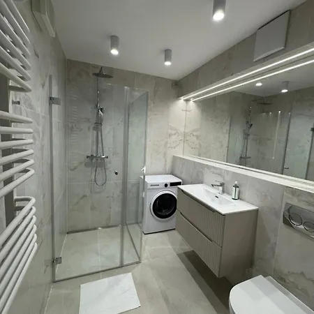 Hotel apartamentowy Pileckiego