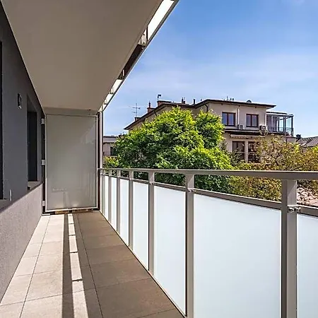 Pileckiego Aparthotel 4*