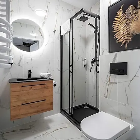 Pileckiego Aparthotel 4*