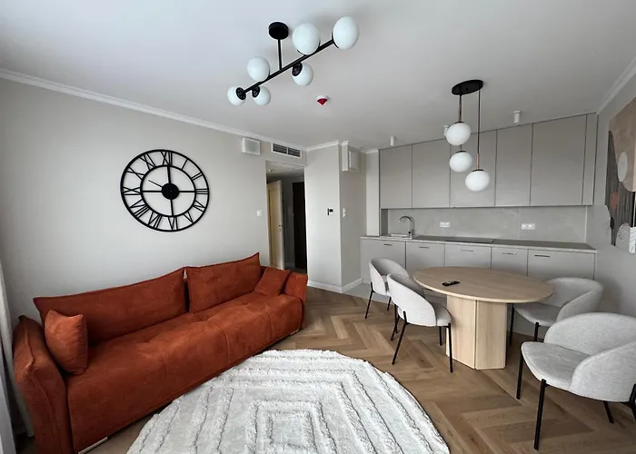 Pileckiego Apart-hotel 3*