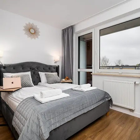 Pileckiego Aparthotel Warschau