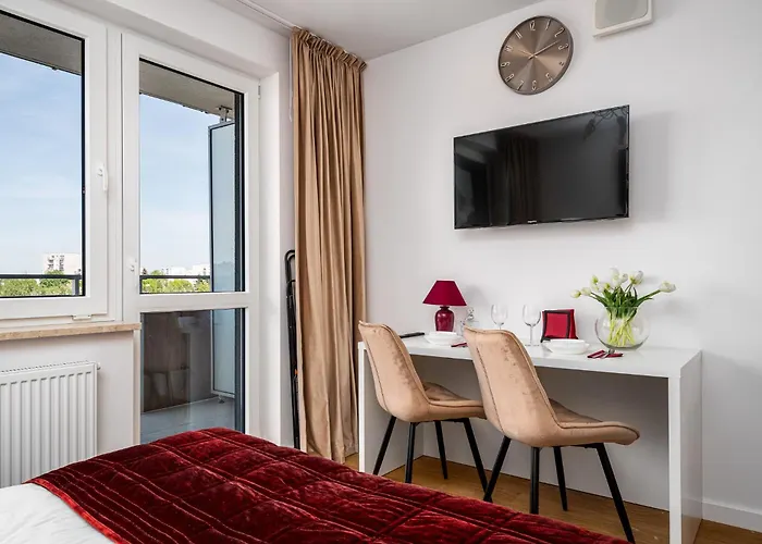 Hotel apartamentowy Pileckiego Warszawa