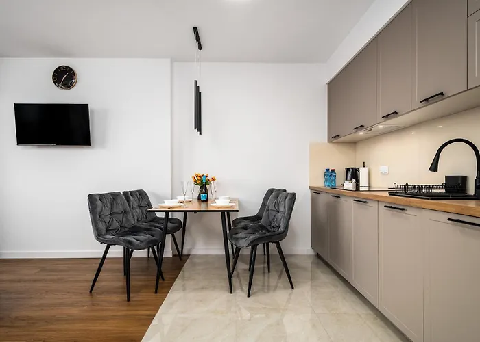 Hotel apartamentowy Pileckiego